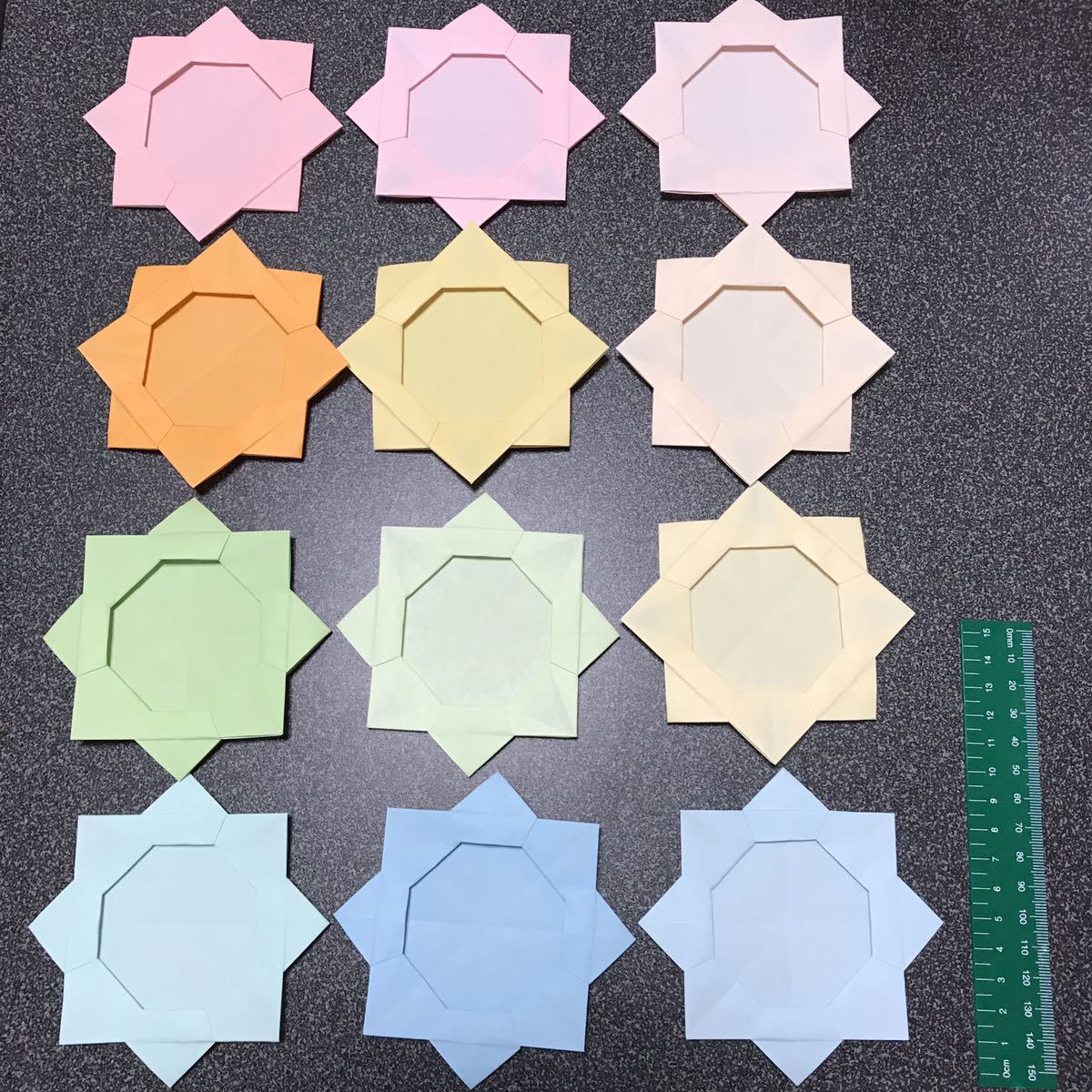 新品 折り紙 お花 メダル 36個 パステルカラー ハンドメイド パーティーやイベントの壁飾り お手紙やメッセージカードとして の落札情報詳細 ヤフオク落札価格情報 オークフリー スマートフォン版