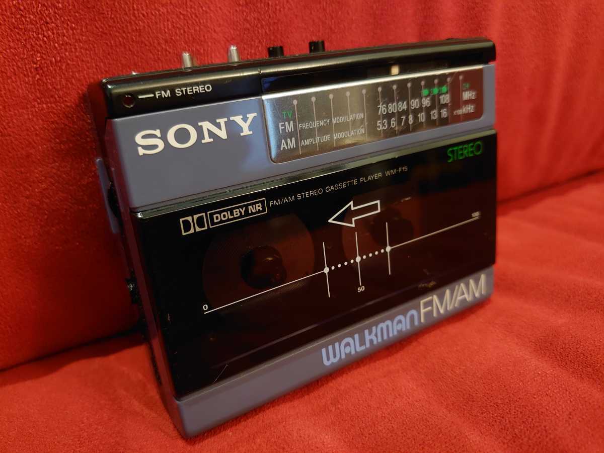 希少】ソニー ポータブル カセット プレーヤー WM-F15 通電確認