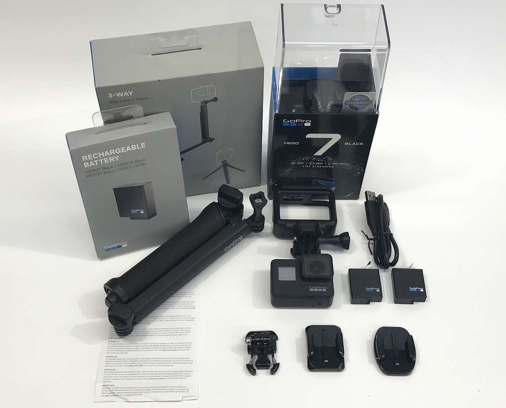 GoPro - GOPRO HERO7 BLACK  中古美品 各種アクセサリーセット 楽天市場】【中古】 (ゴープロ) GoPro HERO7 BLACK【中古カメラ