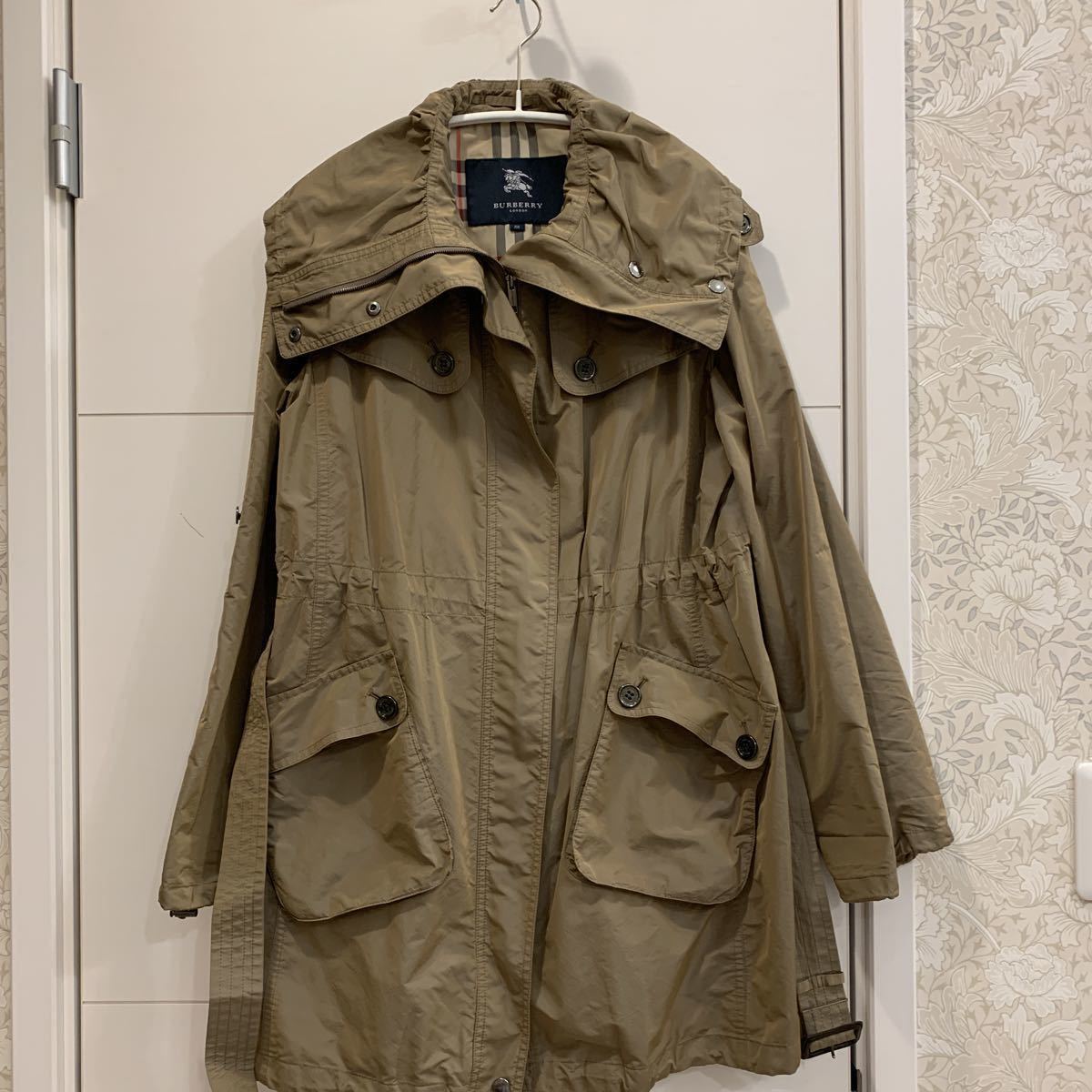 BURBERRY BLUE LABEL モッズコート 38 カーキ バーバリーブルーレーベル モッズコート カーキ38 美品