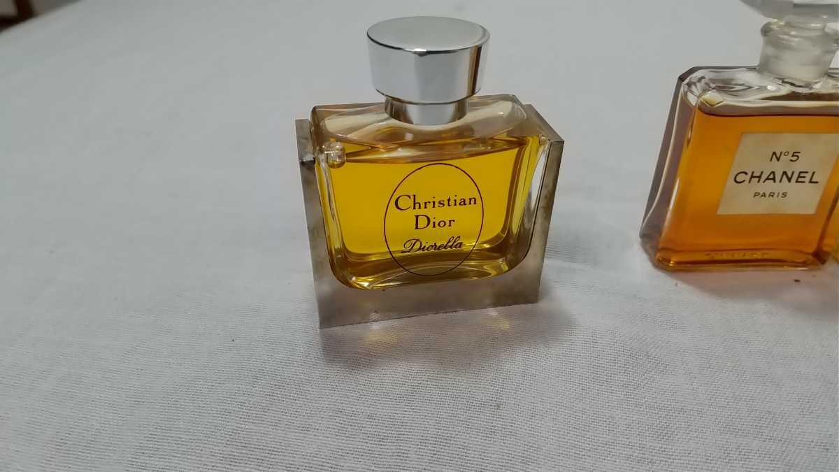 Nn0808 564 香水 まとめて シャネル クリスチャンディオール ギラロッシュ エクランスズラン カネボウ Givenchy 6点まとめて 1円 の落札情報詳細 ヤフオク落札価格情報 オークフリー スマートフォン版