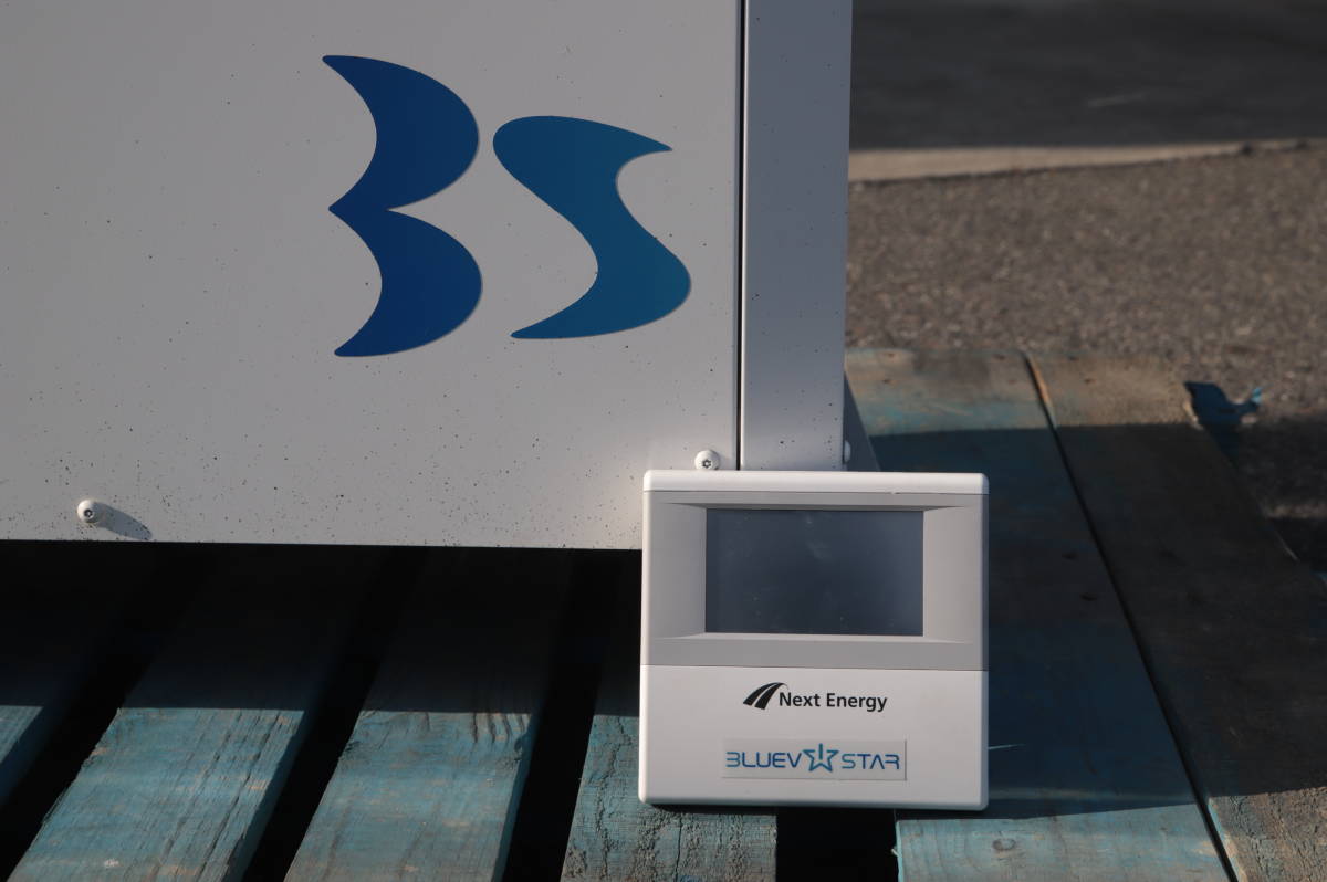P F052308 リチウムイオン蓄電池システム NX3098-HNS/B BLU V STAR の 