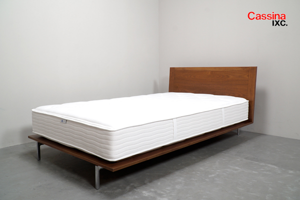 カッシーナ・イクシスー ベッド フレーム& マットレス セット