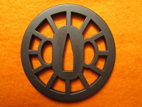 在銘 山吉兵 透かし鍔 柳生 尾張 水車 車 兎 日本刀 鍔 鐔 透かし