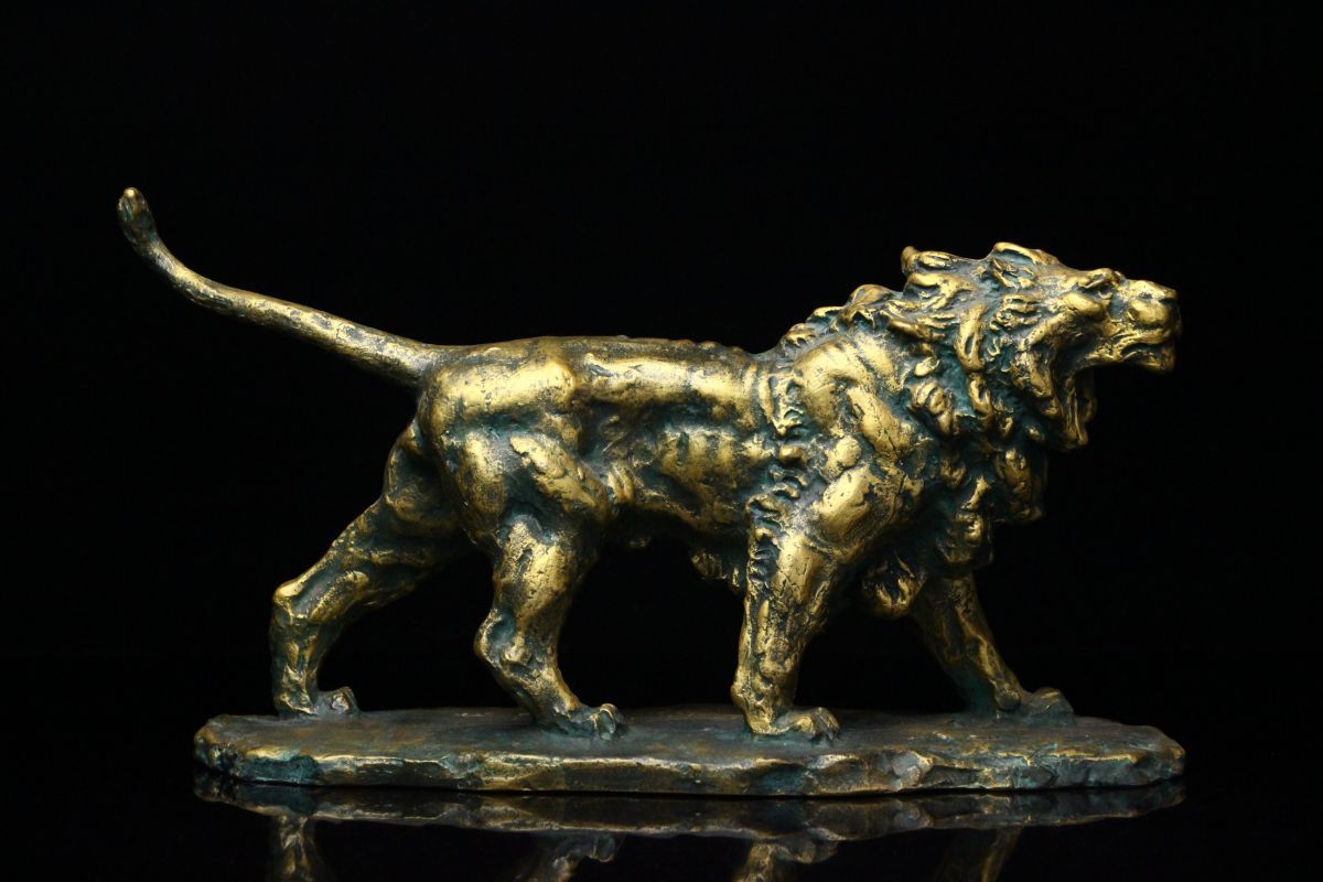 北村西望ライオン（メス）＝ブロンズ置物（文化功労者）共箱付き