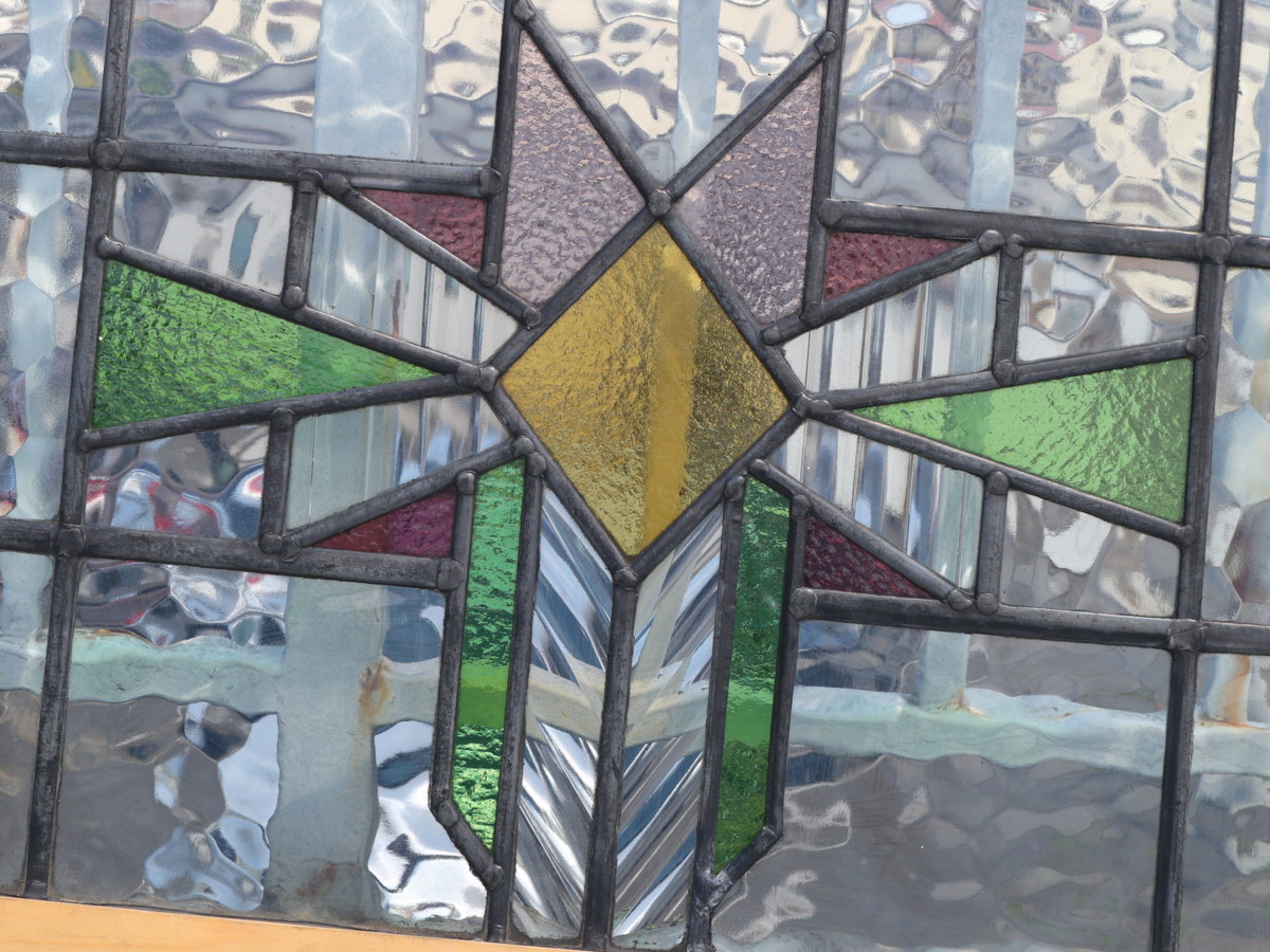 アンティークステンドグラス 木枠窓 横長 幾何学模様 硝子 建具 シャビー アールデコ 窓枠 店舗什器 アメリカンヴィンテージ の落札情報詳細 ヤフオク落札価格情報 オークフリー スマートフォン版