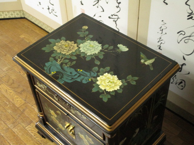 逸品 黒漆 中国美術 花鳥文様 キャビネット箪笥/アンティーク