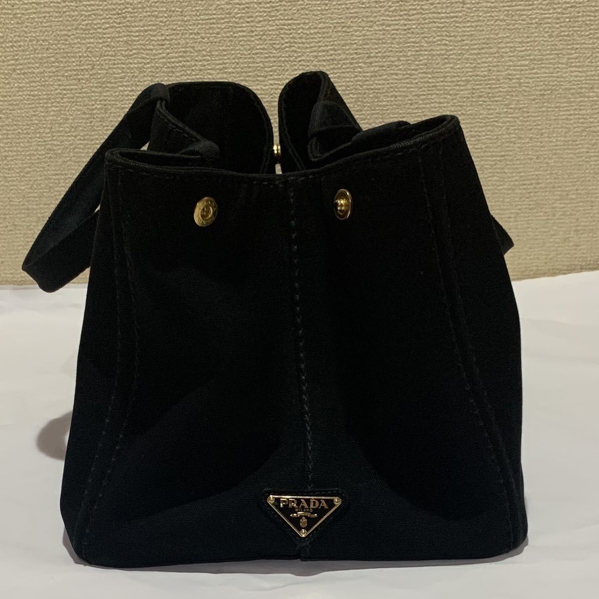 プラダ Prada カナパ トート L Tu ブラック 黒 Nero Canapa ボストンバッグ キャンバス 正規品 銀座三越 廃盤 の落札情報詳細 ヤフオク落札価格情報 オークフリー スマートフォン版