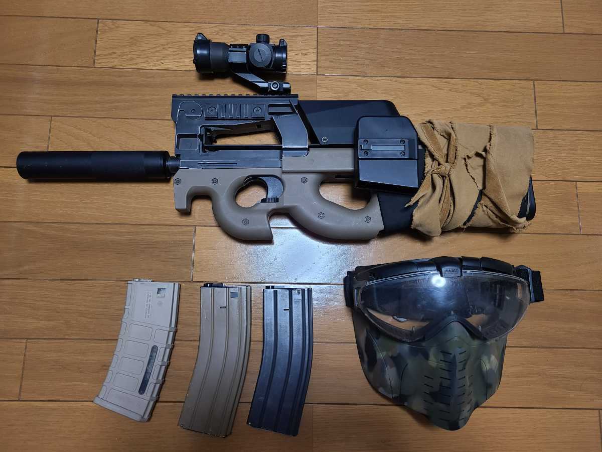P90ハイサイクル、サイレンサー付き　 スコープ、バッテリーおまけ付き 電動ガン P90 静音 ハイサイクル マガジン、サイレンサー、BOX