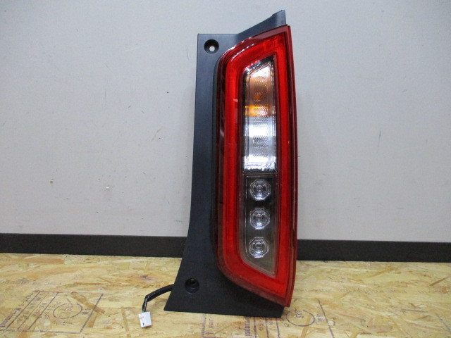 美品 N Wgn Nwgn Nワゴン エヌワゴン Jh3 Jh4 純正 テールランプ テールレンズ 右側 Stanley W4841 Tkr N01 の落札情報詳細 ヤフオク落札価格情報 オークフリー スマートフォン版