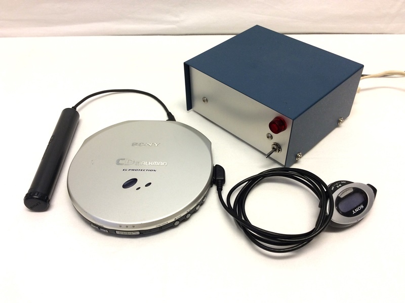 SONY CDウォークマン D-E990 リモコン付き 再生OK (60s)