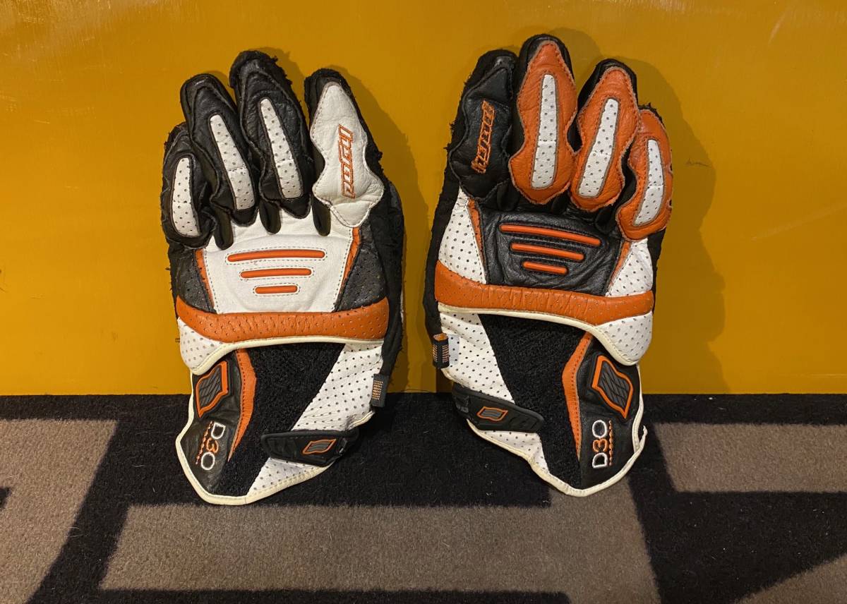 ヒョウドウ HYOD ASYMMETRY 夏 D3Oグローブ　Mサイズ 試着のみ 送料無料/中古/HYOD/ヒョウドウ/D3O/GLOVES/ASYMMETRY/アシンメトリー