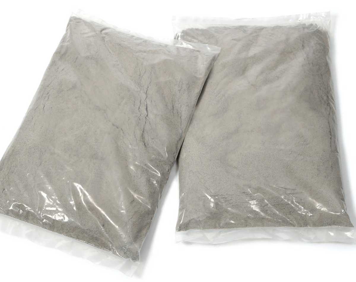 敷くだけで簡単に 雑草の発生を抑制 固めない防草サラサラさん ２袋セット 御影色 の落札情報詳細 ヤフオク落札価格情報 オークフリー スマートフォン版