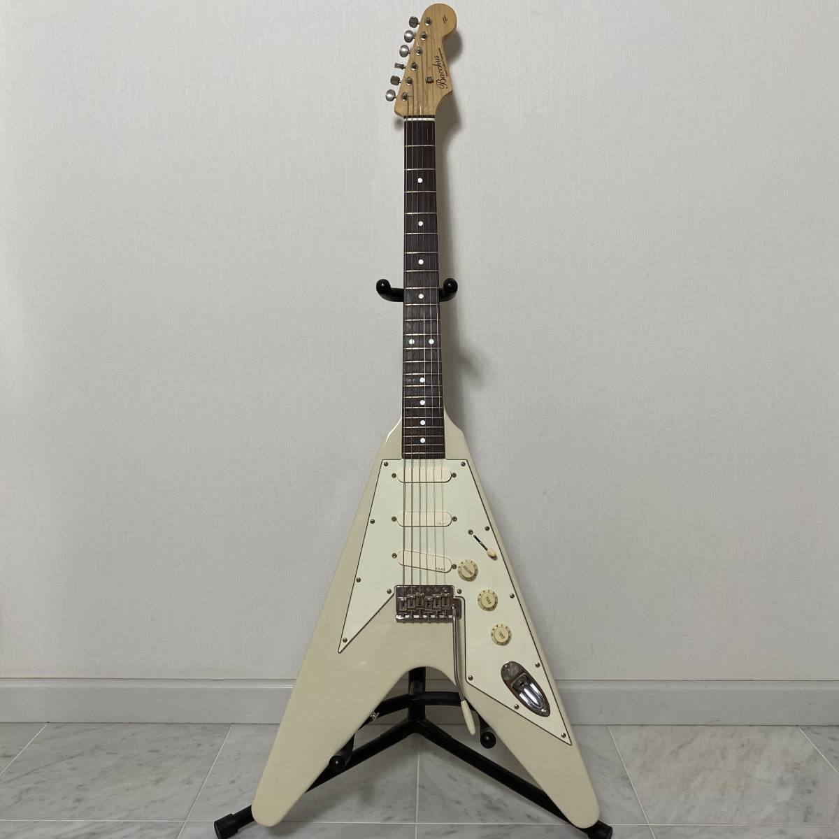 Bacchus バッカス FLYING V バッカス フライングV EMG PU Hand