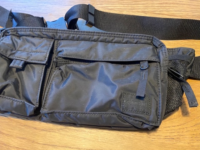 廃盤希少 Head Porter Blackbeauty ヘッドポーター ブラックビューティー ウエストバッグ Used Blk の落札情報詳細 ヤフオク落札価格情報 オークフリー スマートフォン版