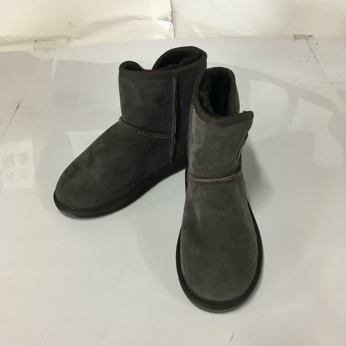 新品 45 Emu Australia エミューオーストラリア 22サイズ レディース スニーカー 靴 未使用 展示品 シューズ の落札情報詳細 ヤフオク落札価格情報 オークフリー スマートフォン版