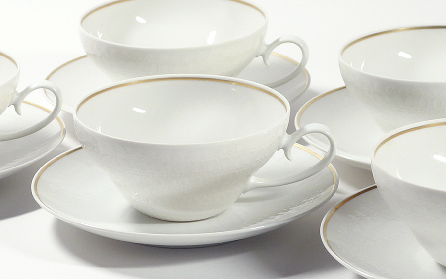 ローゼンタール　ロマンスホワイト　6人用ティセット　23ピースセットプラスおまけ ローゼンタール ロマンスホワイト ティーポットを買い取りました