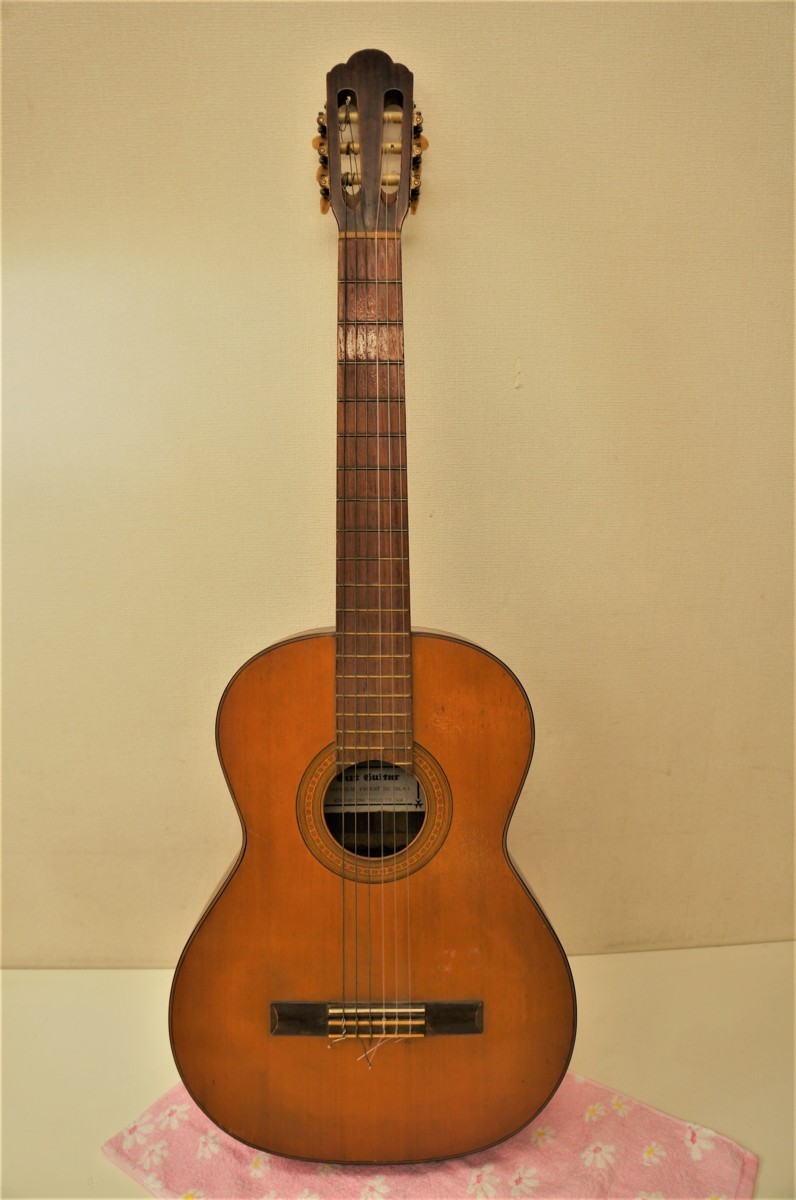〇横浜店〇【USED品】KISO SUZUKI GUT GUITAR No. 293,841 木曽 鈴木