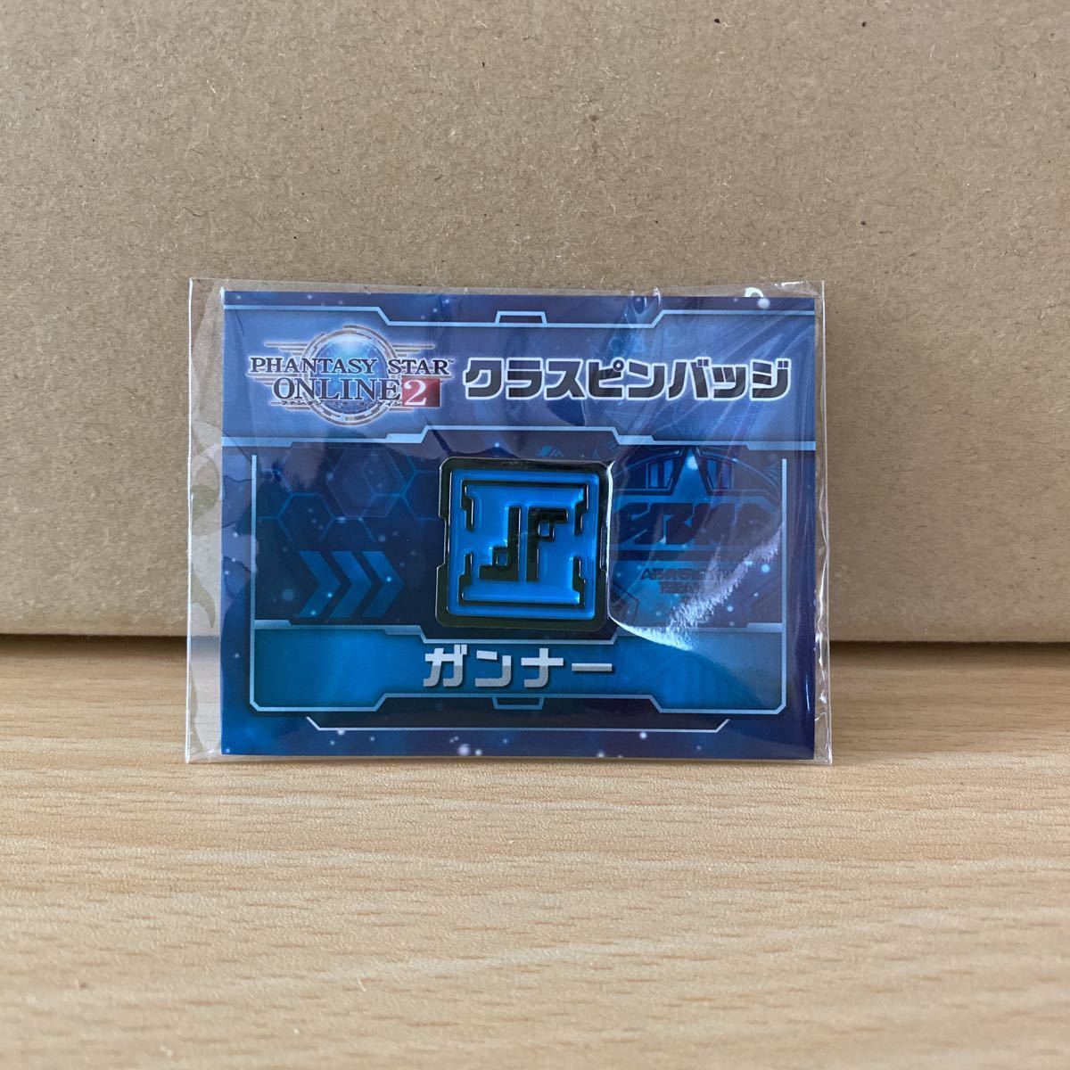 PHANTASY STAR ＯＮＬＩＮＥ クラスピンバッジ 新品】PHANTASY STAR ONLINE2 （PSO2） クラスピンバッジ ガンナーの