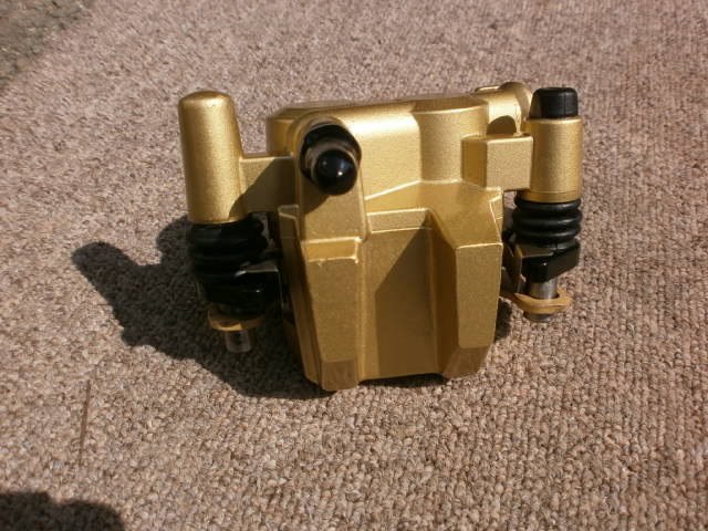 ゼファー400(C型)リアブレーキキャリパー(2pot) バリオスにも