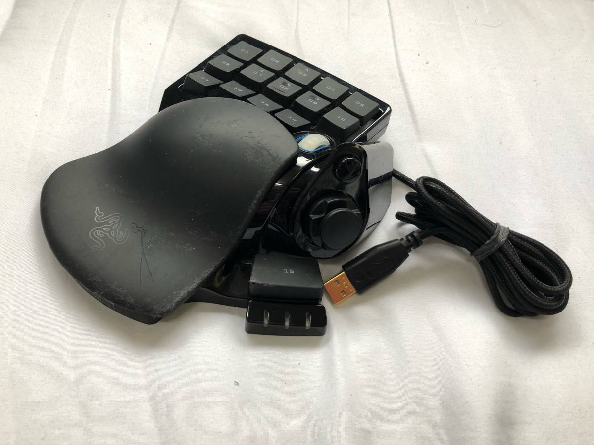 Razer Nostromo ゲーミングキーパッドRZ07-0049（Razer
