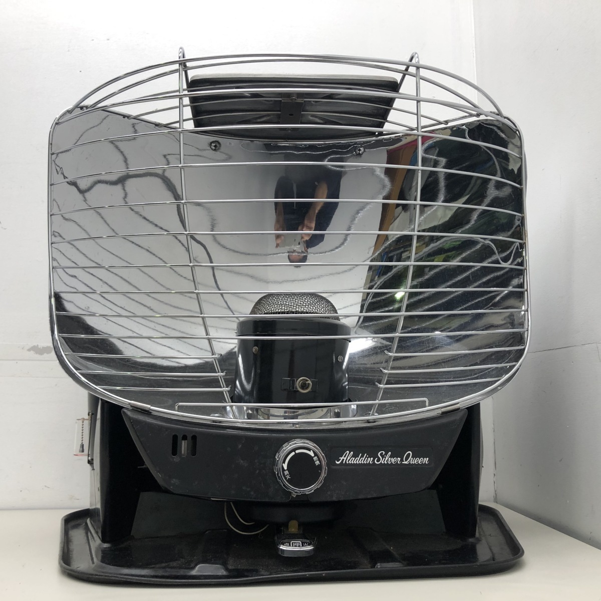 Aladdin Silver Queen アラジン 反射式ストーブ 石油ストーブ シルバークイーン 現状品 の落札情報詳細 ヤフオク落札価格情報 オークフリー スマートフォン版