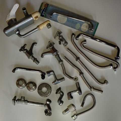 新品 Toto 水道用 配管 部品 おまとめ 水道蛇口 自在水栓 横水栓 の落札情報詳細 ヤフオク落札価格情報 オークフリー スマートフォン版