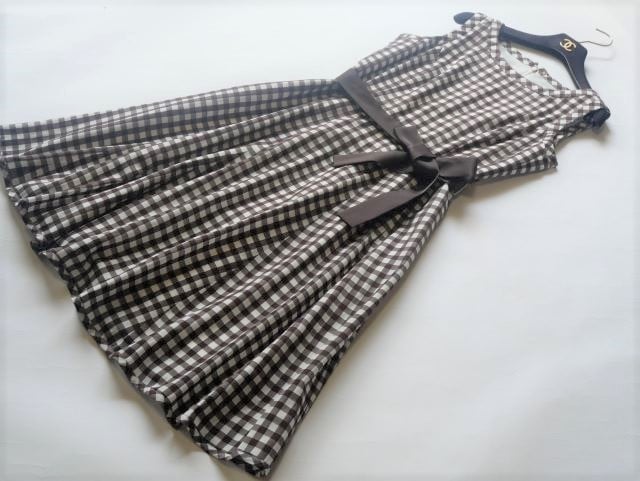 Champs De Mars Blackシャンドマルスブラック ワンピース サイズ３８ レジーヌ の落札情報詳細 ヤフオク落札価格情報 オークフリー スマートフォン版