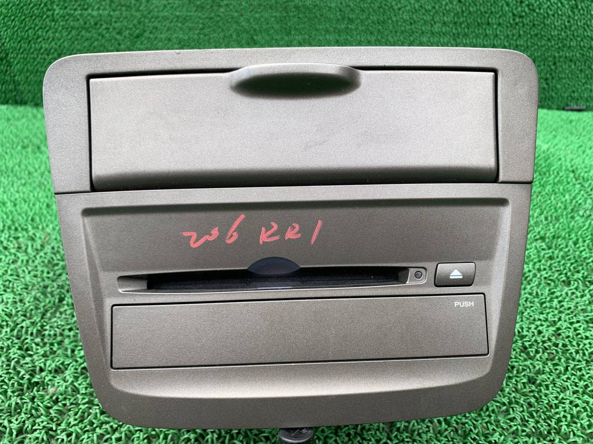 【やや傷や汚れあり】 ホンダ エリシオン RR1 純正HDDインターナビゲーションユニット 39540SJKJ013M1 AVIC