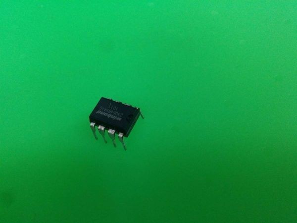 【新品】 新品 即決あり Winbond 25Q64B VAIG 128Mb ASUS，ASRockなどのUEFI BIOS ROM チップ ...