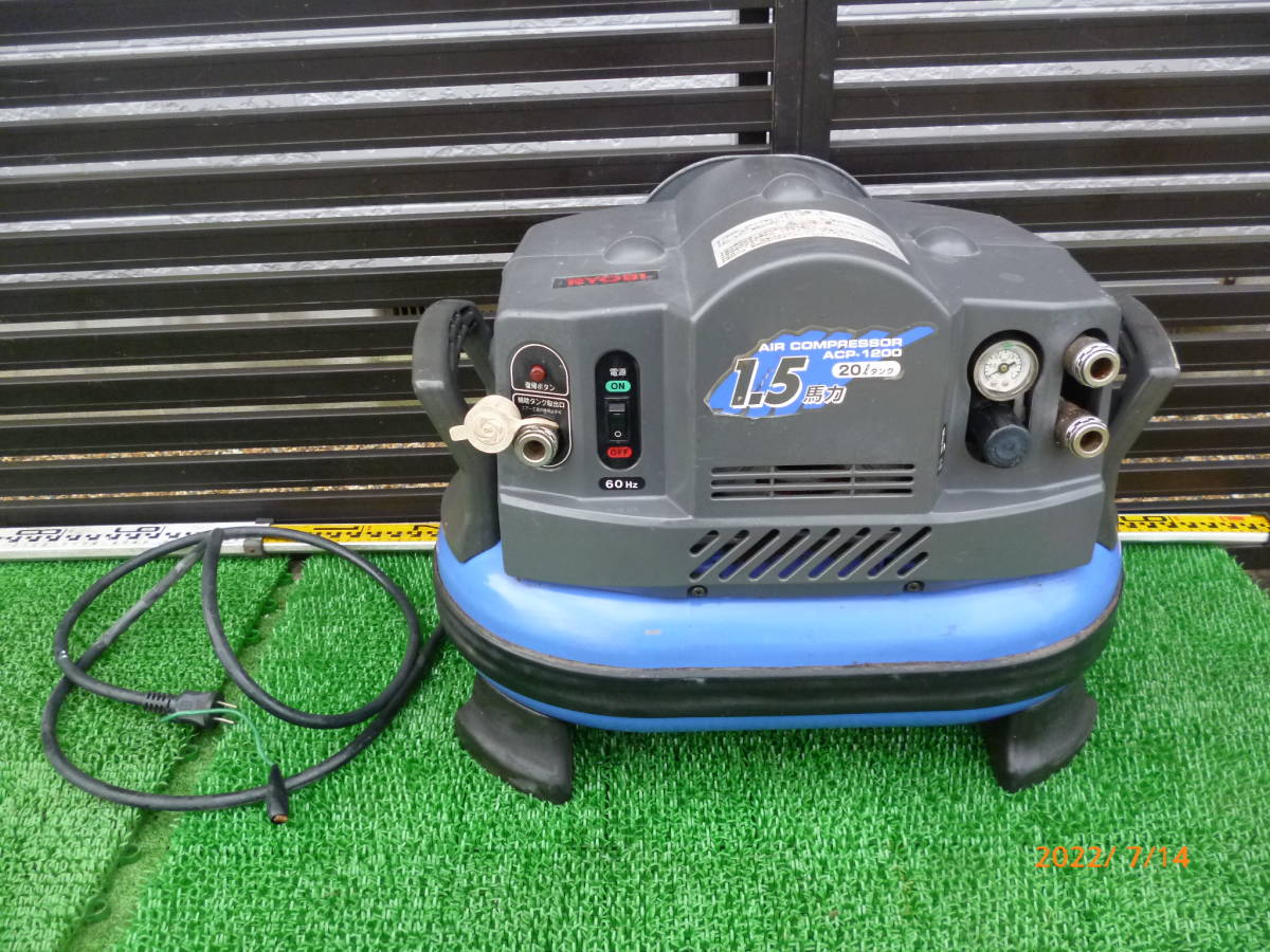 マキタ16Lエアーコンプレッサー AC461XGH ジャンク品 マキタ16Lエアーコンプレッサー AC461XGH ジャンク品