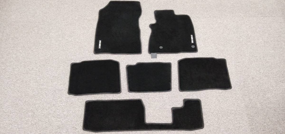 【未使用に近い】MITSUBISHI OUTLANDER PHEV（三菱 アウトランダーPHEV）用純正フロアマット の落札情報詳細 ...