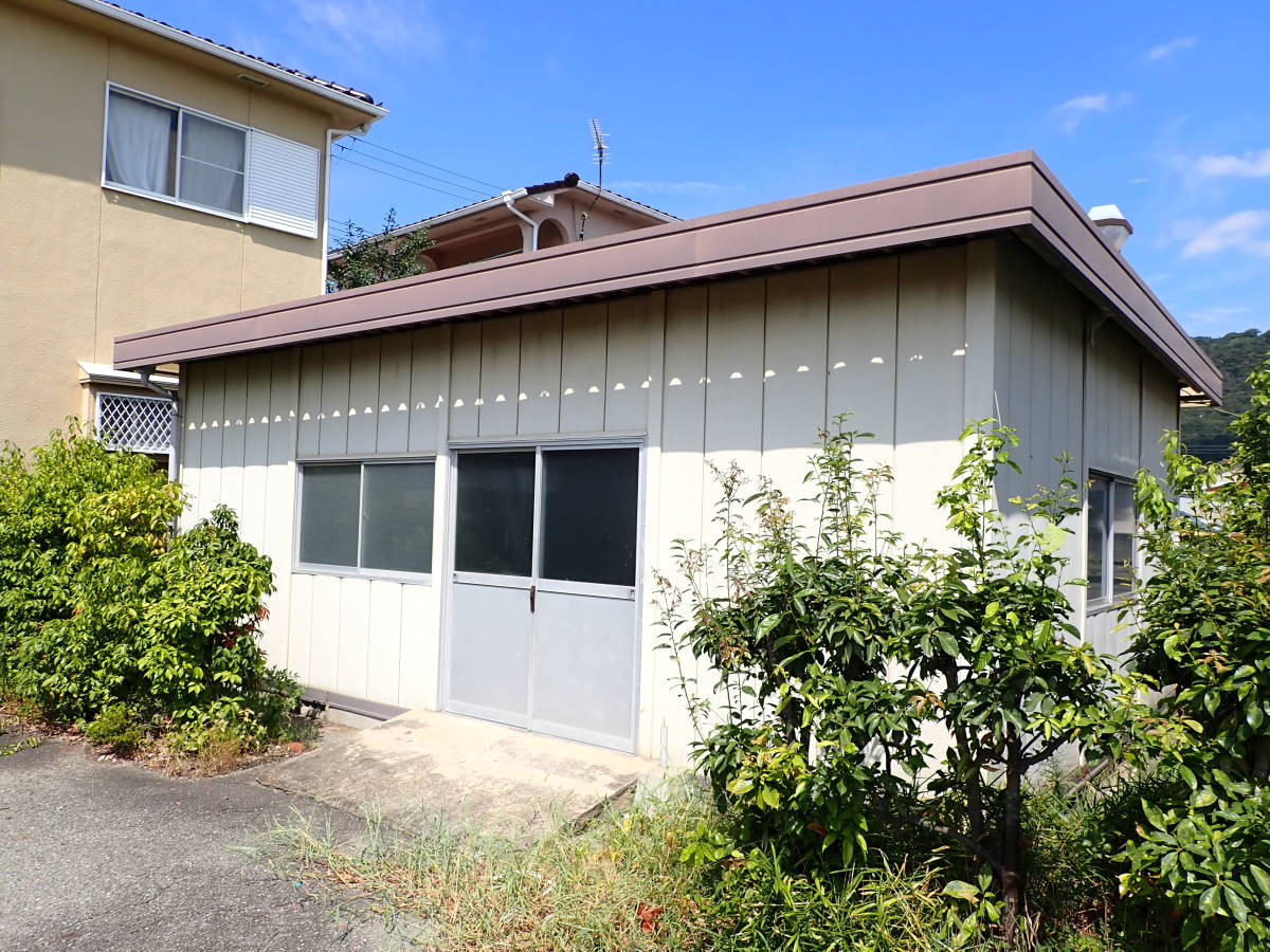 屋外用 未使用アルミドア 倉庫、事務所に