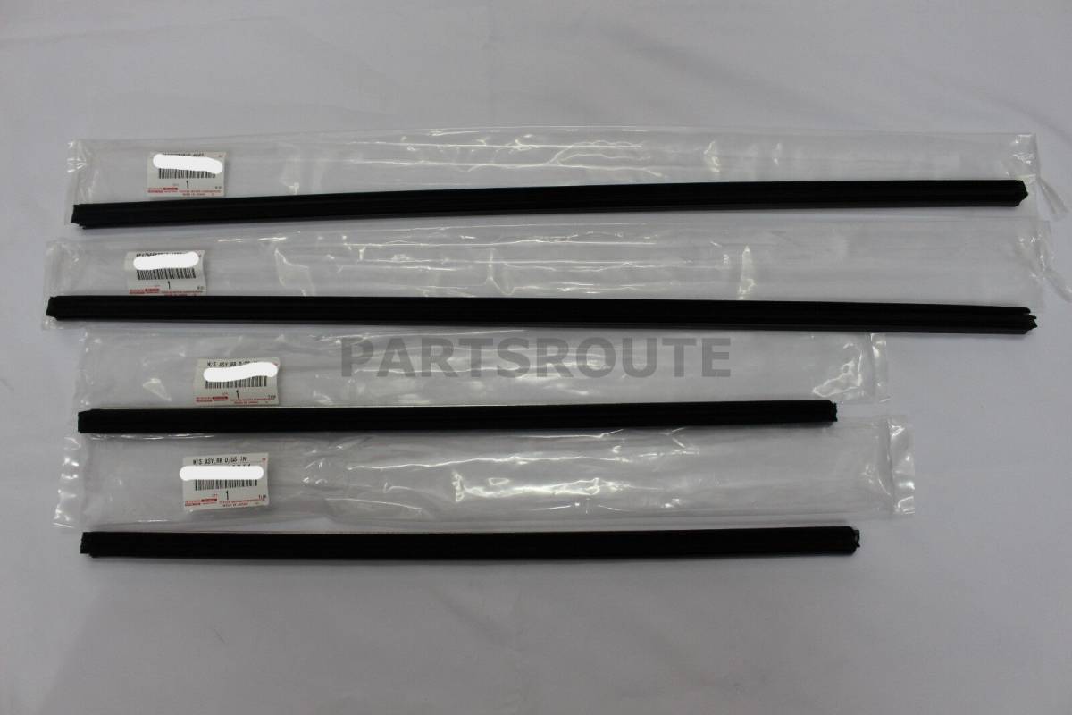 ドアガラスランシーリングストリップ トヨタ ランドクルーザー LX450  
