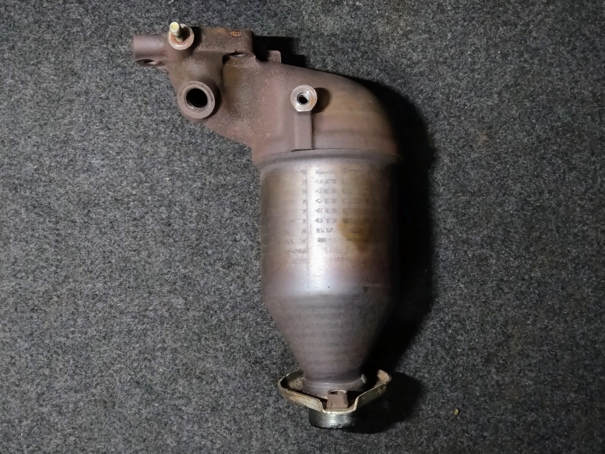 セール，新作】 マテリアル ダイハツ KF ターボ 純正 触媒