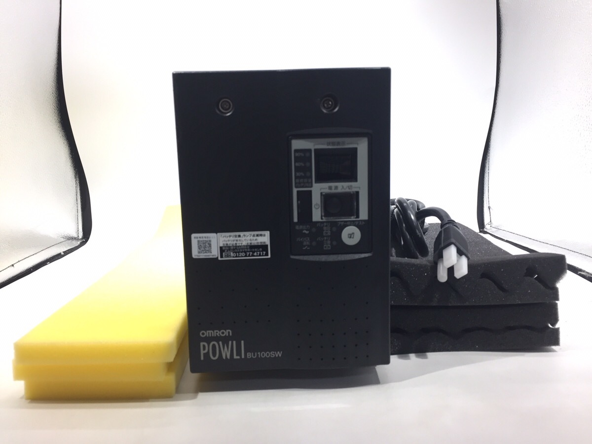 オムロン ソーシアルソリューションズ テーブルタップ型UPS(常時商用