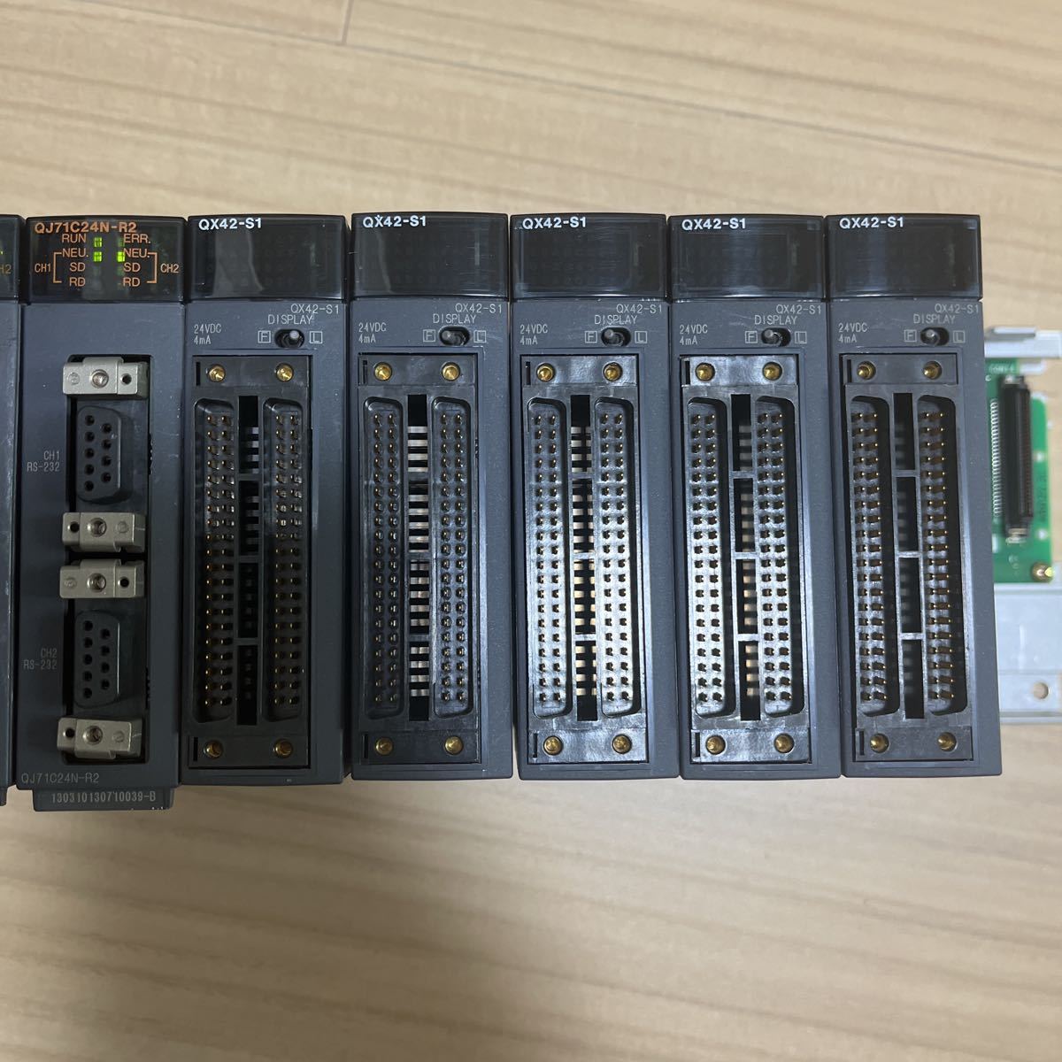 三菱 MITSUBISHI シーケンサー シーケンサ Q61P QX42-S1 シーケンサ