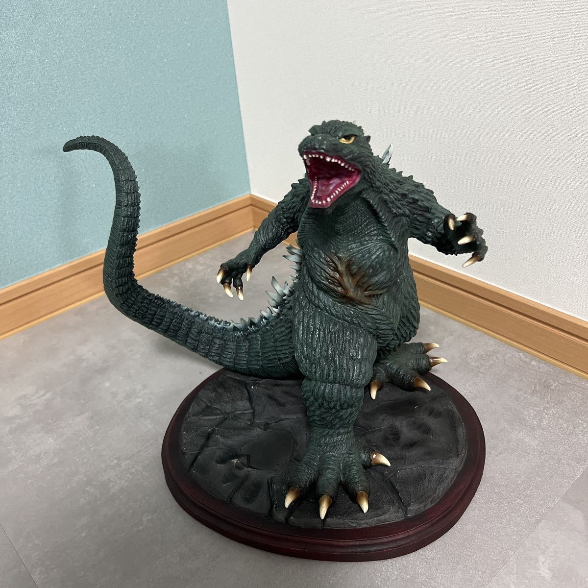 やや傷や汚れあり】ゴジラフィギュア非売品の落札情報詳細 - ヤフオク 
