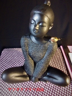 c573 彫刻家 清峯 (板保次) 作 ブロンズ像「おすまし」高岡伝統産業