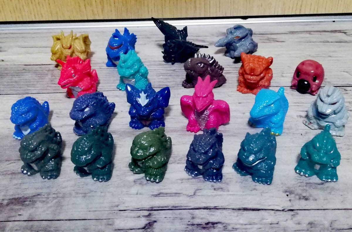 公式の  ゴジラ 21体 古めかしい 怪獣フィギュアセット 特撮