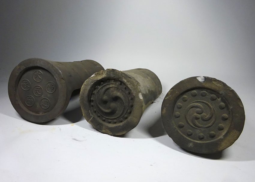 21-002 古瓦菊紋軒丸瓦(大)