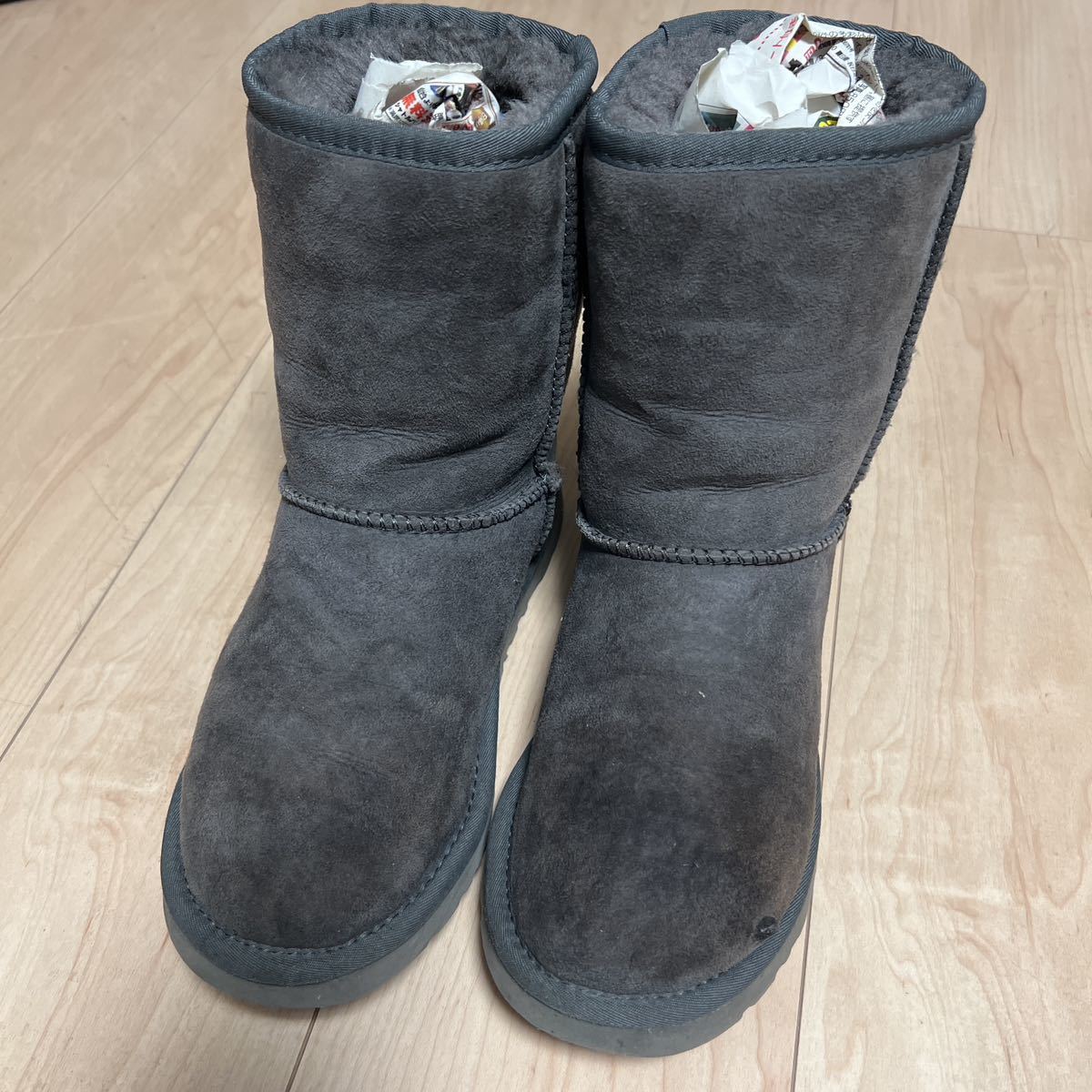 【傷や汚れあり】24.5センチ UGG W CLASSIC SHORT5825W／GREY ムートンブーツ UGG australia アグ