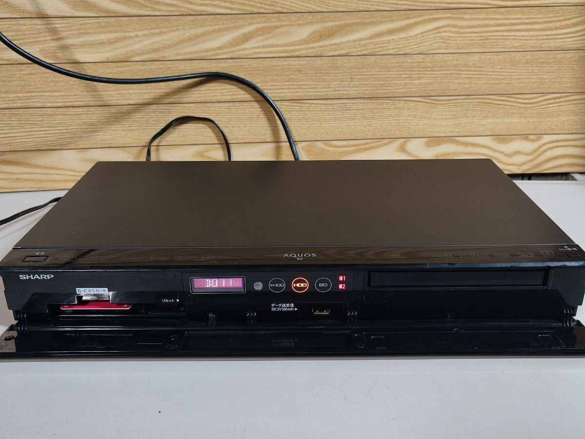 SHARP　BD-W1800　シャープ ブルーレイレコーダー　2番組同時録画 Amazon | シャープ 1TB 2チューナー ブルーレイレコーダー AQUOS