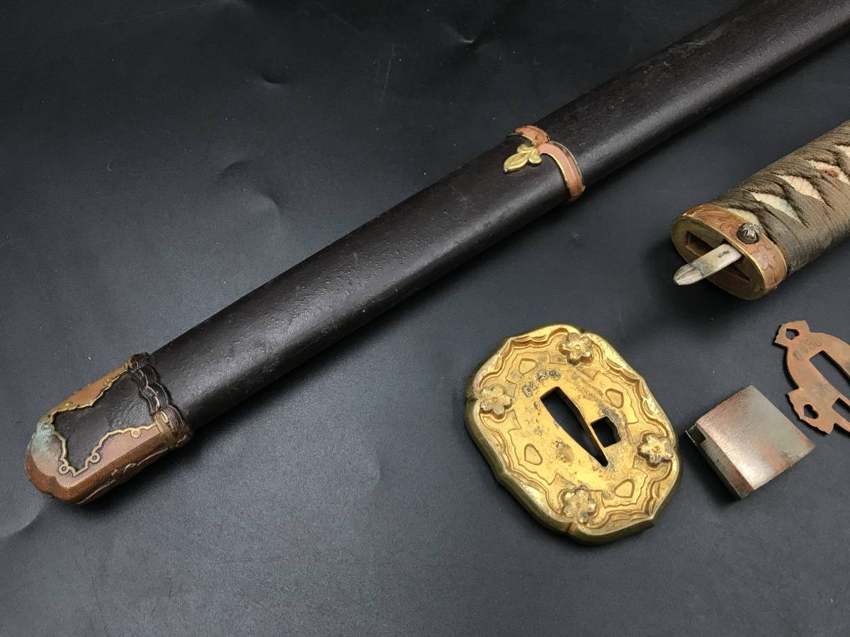 時代物　希少品　総銅巻真鍮装飾半太刀拵柄前（日本刀装具脇差短刀鐔鍔目貫小柄小刀 時代物希少品総銅巻真鍮装飾半太刀拵柄前（日本刀装具脇差短刀鐔