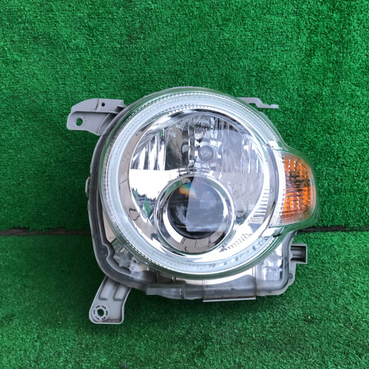 【やや傷や汚れあり】D1607 美品 H29 ミラココア プラスX L675S 純正 後期 左ヘッドライト ステー折れ無し LED レベ ...