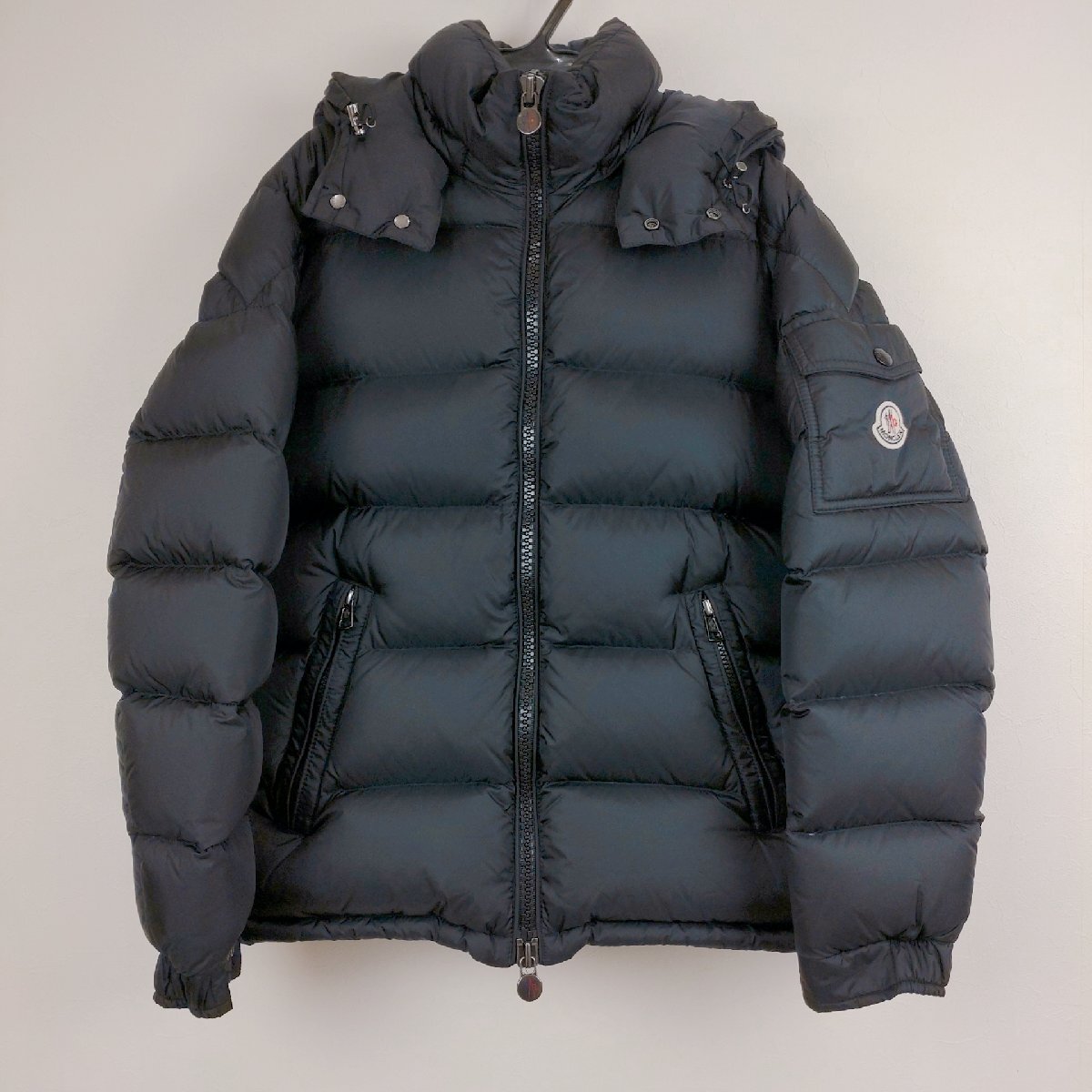 美品☆モンクレール・JACOB フード ワッペン付 ダウンジャケット 美品☆モンクレール・JACOB フード ワッペン付 ダウンジャケット