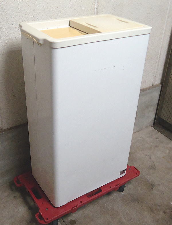 SANYO SCR-42G 小型冷凍ストッカー 42L