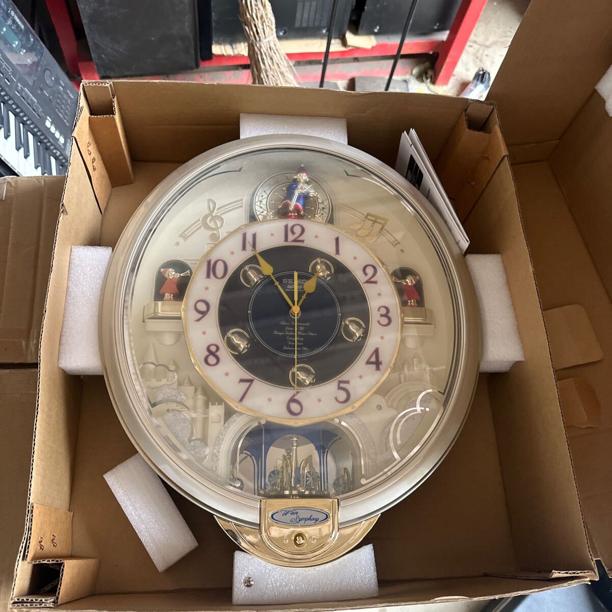 美品】SEIKOセイコー 電波からくり時計 RE576A 掛け時計 39曲 中古