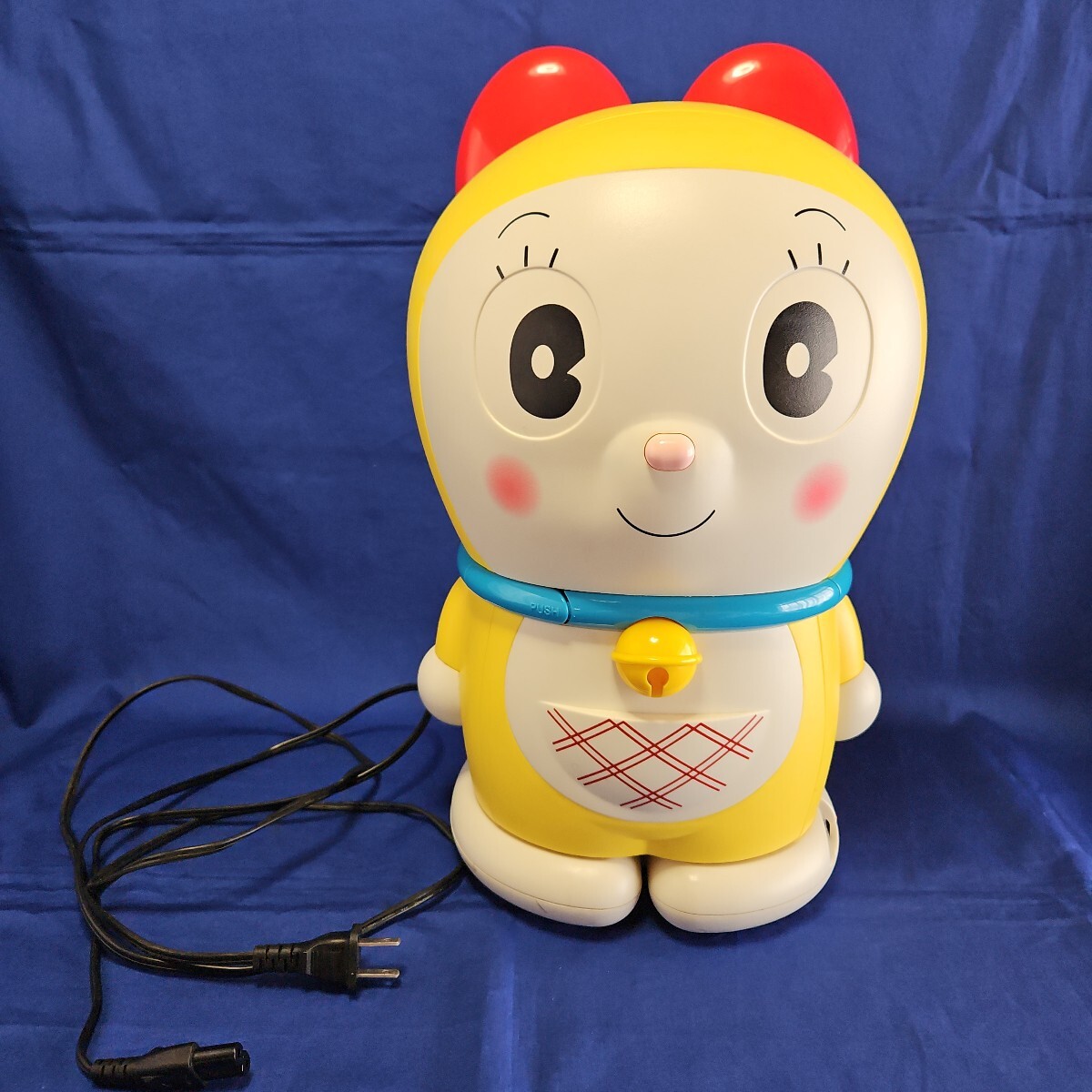 希少、ドラミちゃん冷温庫 、未使用 、非売品 ドラえもん
