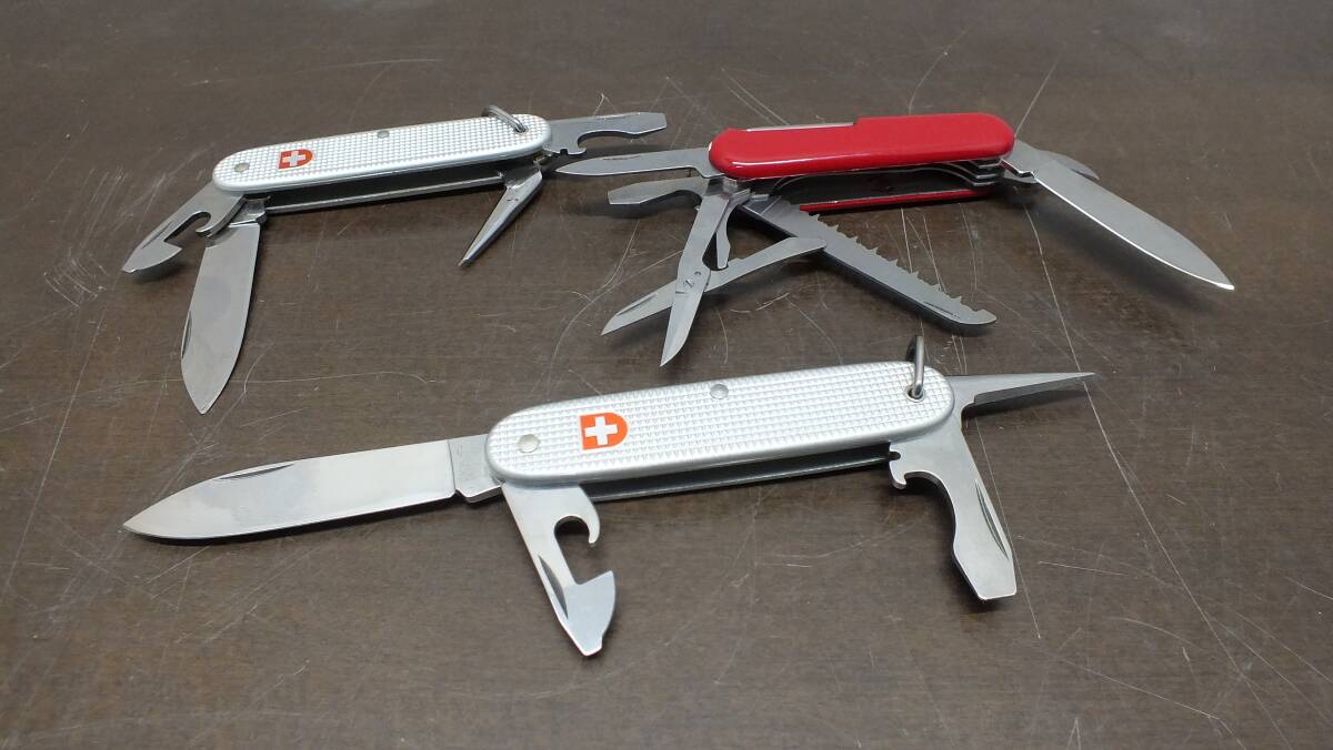 ロレックスのトラベルナイフ